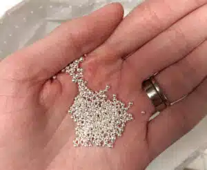 リサイクル技術により回収された銀材料